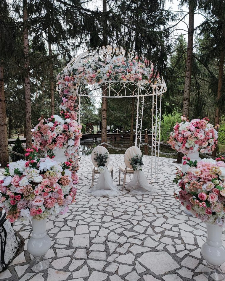 kristina-kutlesa-IxKTpb8XKH0-unsplash